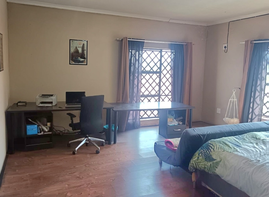 4 Bedroom Property for Sale in Primindia North West
